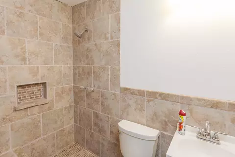 19235 W Niles, Redding, CA 96002 photo 7