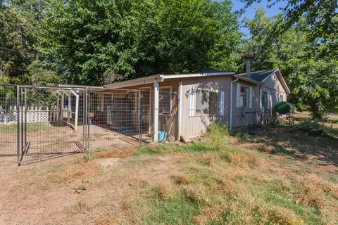 19235 W Niles, Redding, CA 96002 photo 25