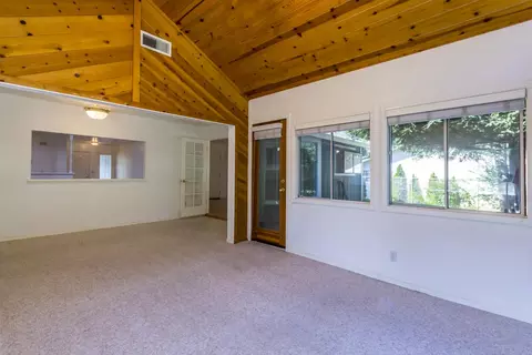 1363 Edgewood Dr, Redding, CA 96003 photo 13