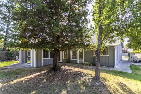 1363 Edgewood Dr, Redding, CA 96003 photo 25