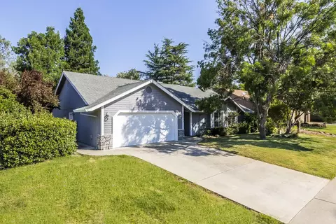 1363 Edgewood Dr, Redding, CA 96003 photo 1
