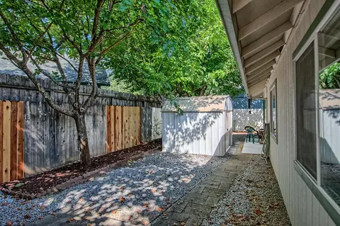 122 Yolla Bolly Trl, Redding, CA 96003 photo 29