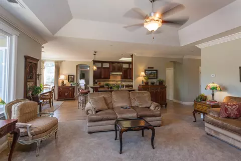 3304 Carlsbad Ct, Redding, CA 96002 photo 9