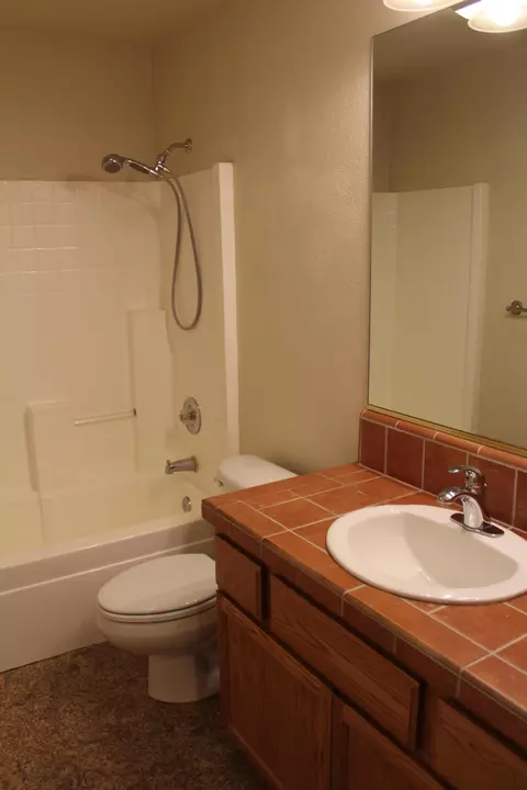 844 Collyer Dr, Redding, CA 96003 photo 13