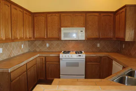 844 Collyer Dr, Redding, CA 96003 photo 8