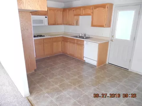 138 Dale Ave, Red Bluff, CA 96080 photo 4