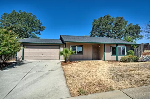 2520 Clover Creek St, Redding, CA 96002 photo 1