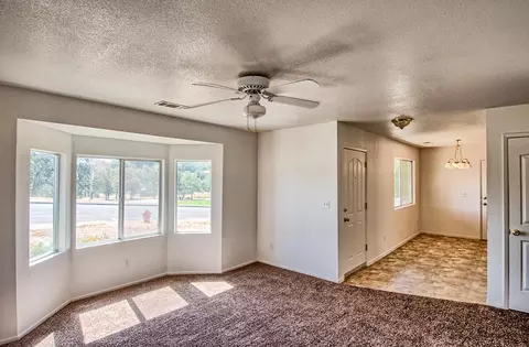 2520 Clover Creek St, Redding, CA 96002 photo 5