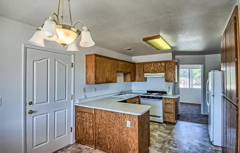 2520 Clover Creek St, Redding, CA 96002 photo 8