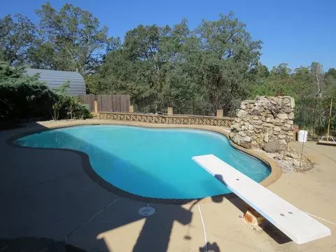 4340 Emily Way, Redding, CA 96001 photo 3