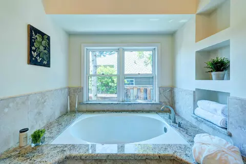 890 Sunriver Dr, Redding, CA 96001 photo 20