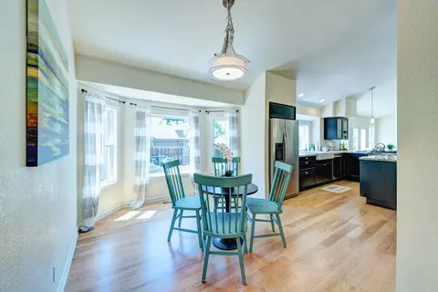 890 Sunriver Dr, Redding, CA 96001 photo 7