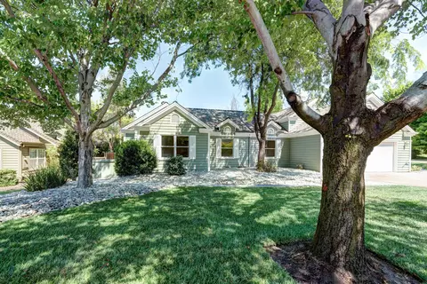 890 Sunriver Dr, Redding, CA 96001 photo 27