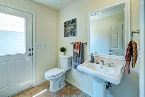890 Sunriver Dr, Redding, CA 96001 photo 17