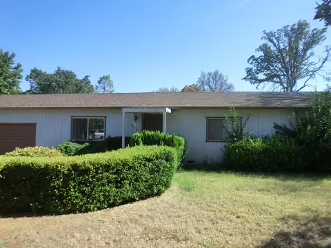 2174 Victor, Redding, CA 96002 photo 2