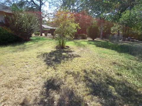 2174 Victor, Redding, CA 96002 photo 4