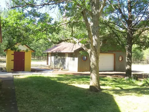 40845 Old School Rd, Fall River Mills, CA 96028 photo 5