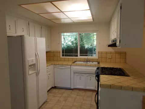 7053 Hermosa Way, Redding, CA 96002 photo 6