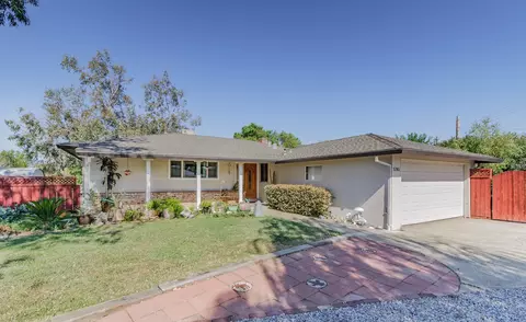 5781 Mountain View Dr, Redding, CA 96003 photo 1