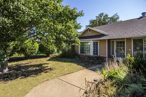 1949 Charade Way, Redding, CA 96003 photo 2