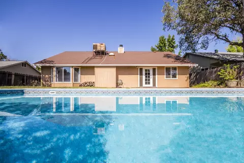 1949 Charade Way, Redding, CA 96003 photo 3