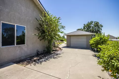 2979 Forest Hills Dr, Redding, CA 96002 photo 39