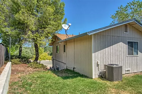 3795 Lake Forest Dr, Redding, CA 96003 photo 18