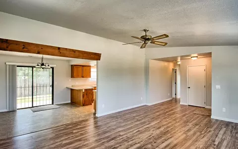 3795 Lake Forest Dr, Redding, CA 96003 photo 4