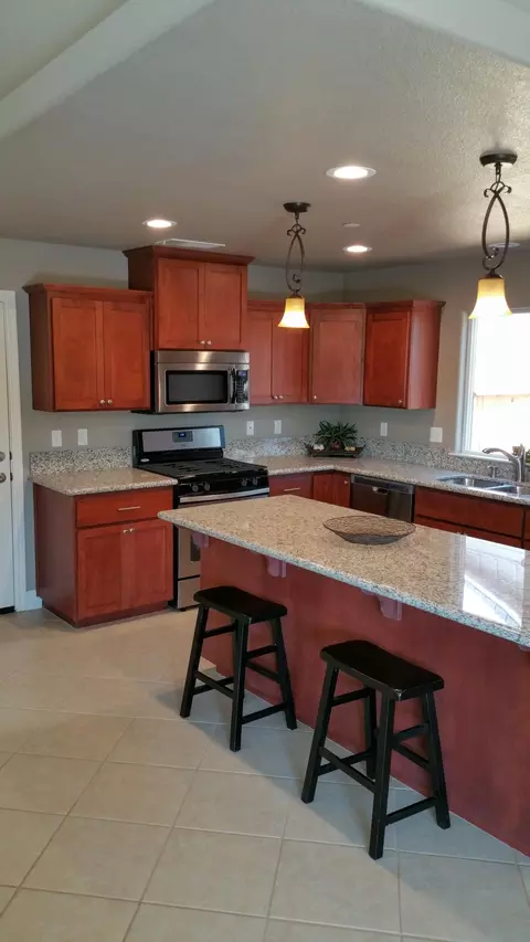 2871 Robert Ct, Redding, CA 96002 photo 10