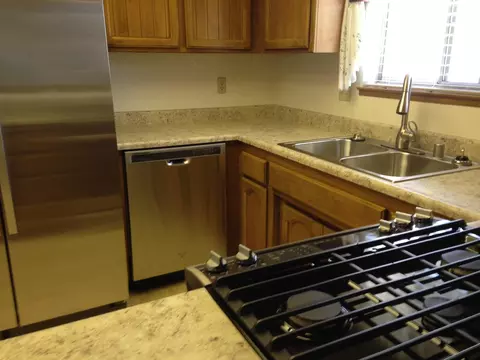3687 Lake Forest Dr, Redding, CA 96003 photo 3