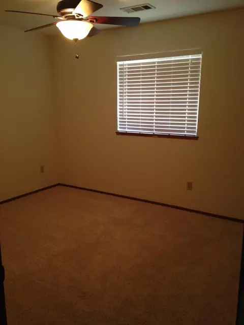 3687 Lake Forest Dr, Redding, CA 96003 photo 10