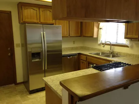 3687 Lake Forest Dr, Redding, CA 96003 photo 2