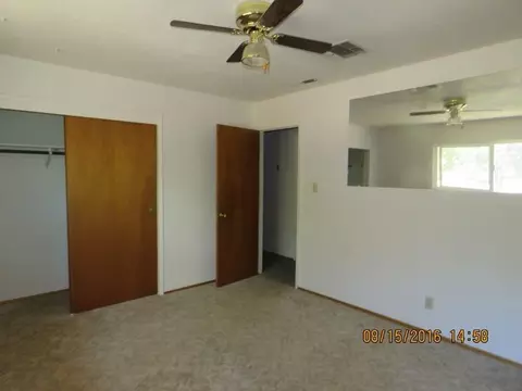 16590 Stanislaus Dr, Redding, CA 96001 photo 5