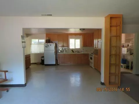 16590 Stanislaus Dr, Redding, CA 96001 photo 9