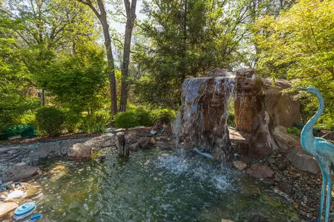414 Spire Point Dr, Redding, CA 96003 photo 5