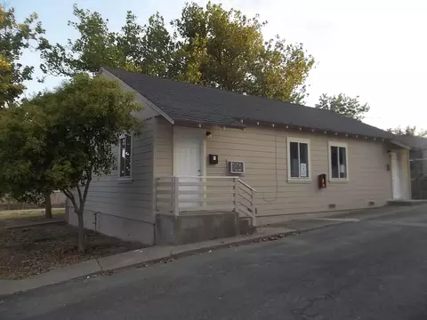 1615 Johnson St, Red Bluff, CA 96080 photo 2