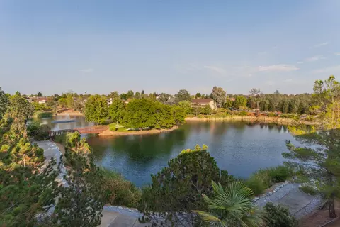 363 Bountiful Path, Redding, CA 96003 photo 1