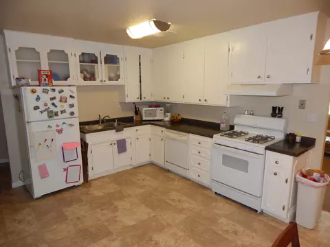 1735 Mesa St, Redding, CA 96001 photo 7