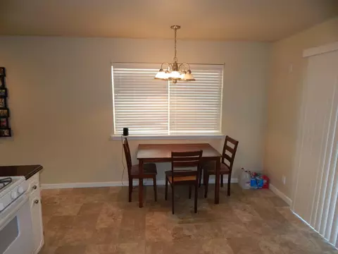 1735 Mesa St, Redding, CA 96001 photo 10