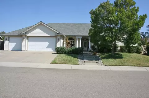 19370 Titleist Way, Redding, CA 96003 photo 2