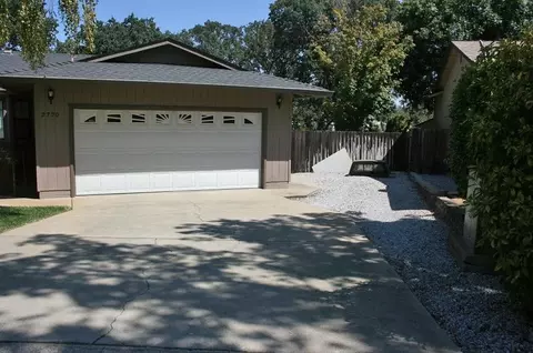 2720 Ivy Hill Ct, Redding, CA 96002 photo 4
