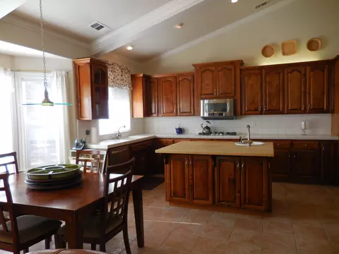 4105 Cloverway Dr, Redding, CA 96002 photo 4