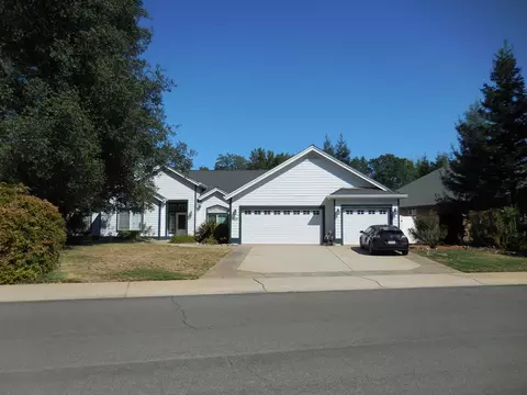 4105 Cloverway Dr, Redding, CA 96002 photo 2
