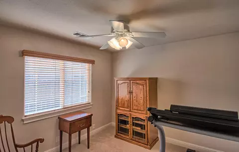 5935 Beaumont, Redding, CA 96003 photo 23