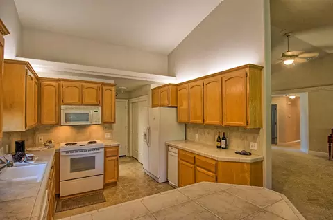 5935 Beaumont, Redding, CA 96003 photo 9