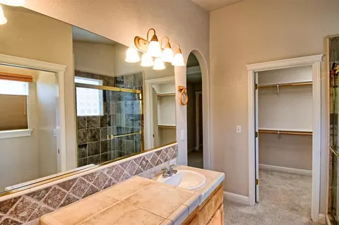 5935 Beaumont, Redding, CA 96003 photo 22