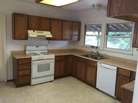 1839 Chestnut, Redding, CA 96001 photo 3