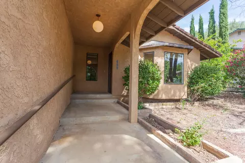 462 Turquoise Ct, Redding, CA 96003 photo 4
