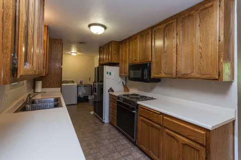 462 Turquoise Ct, Redding, CA 96003 photo 9