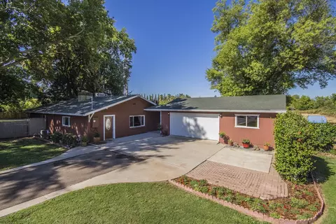 7862 Churn Creek Rd, Redding, CA 96002 photo 1